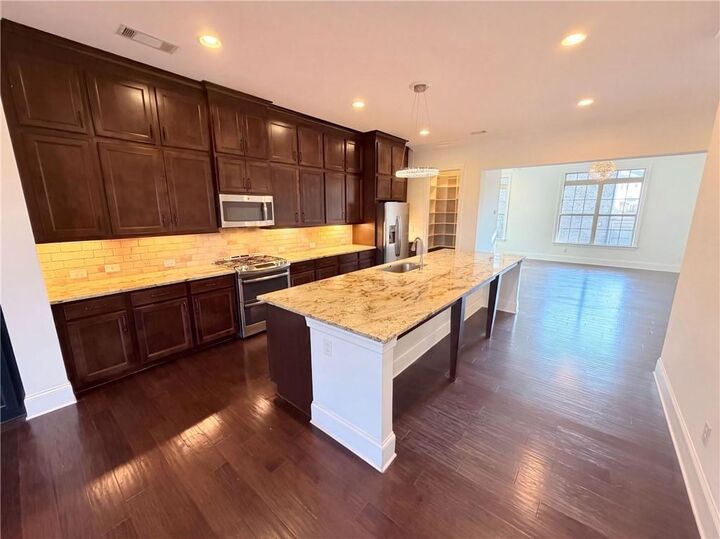 Property Photo:  2256 Royal Vineyard Lane SE  GA 30080 