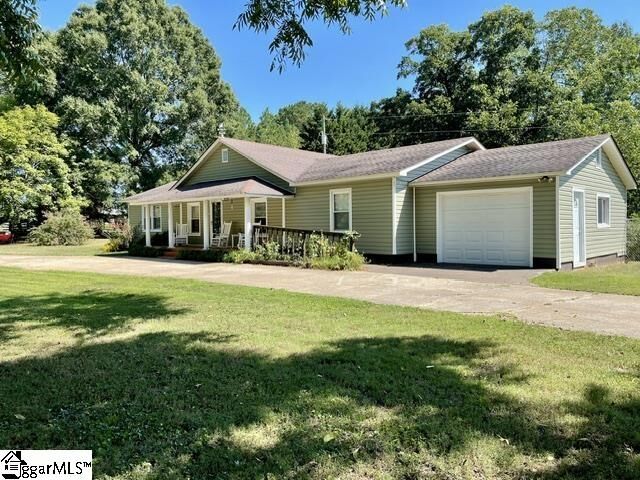 Property Photo:  554 Green River Road Road  SC 29341 