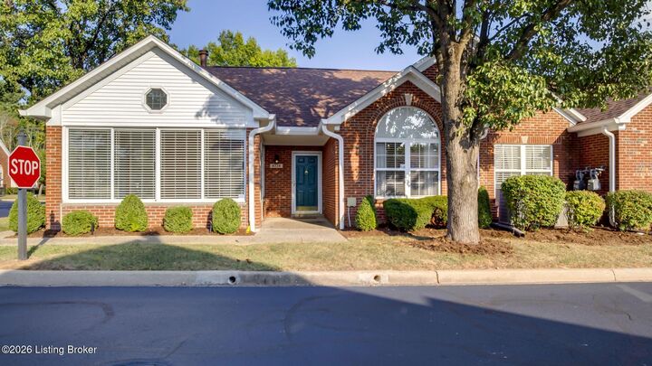 Property Photo: 8228 St Andrews Village Dr KY 40241
