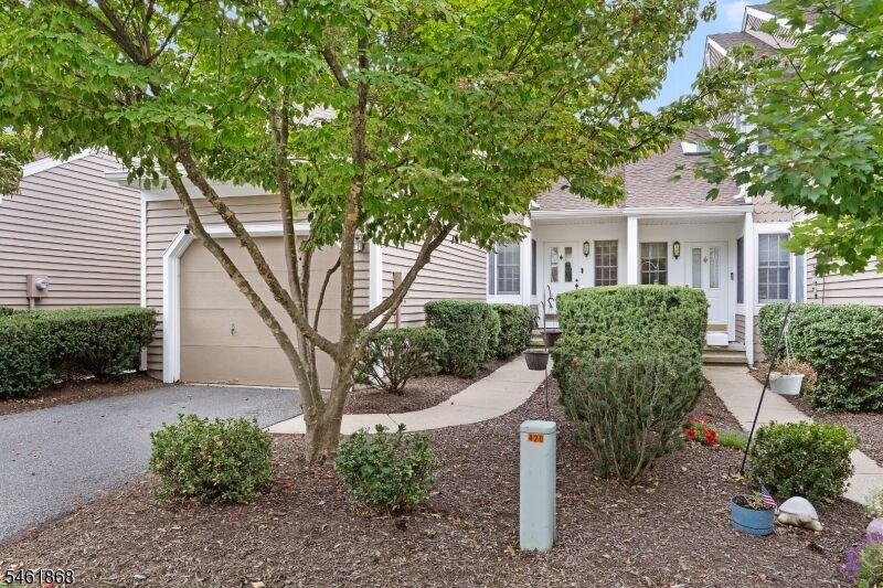 Property Photo:  16 Stone Edge Rd  NJ 07921 