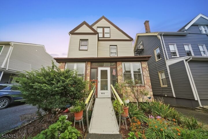 Property Photo: 280 Lincoln St NJ 07017