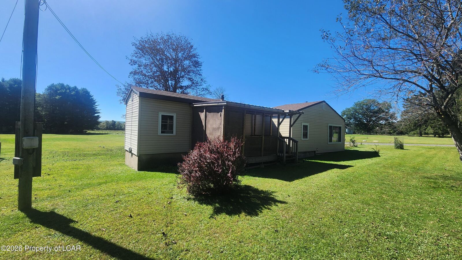 Property Photo:  1053 New Hope Drive  PA 18661 