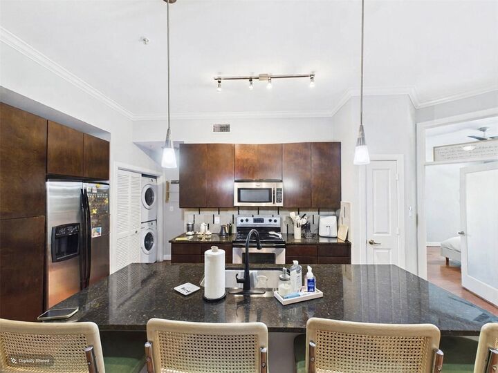Property Photo: 300 St Joseph Parkway 114 TX 77002