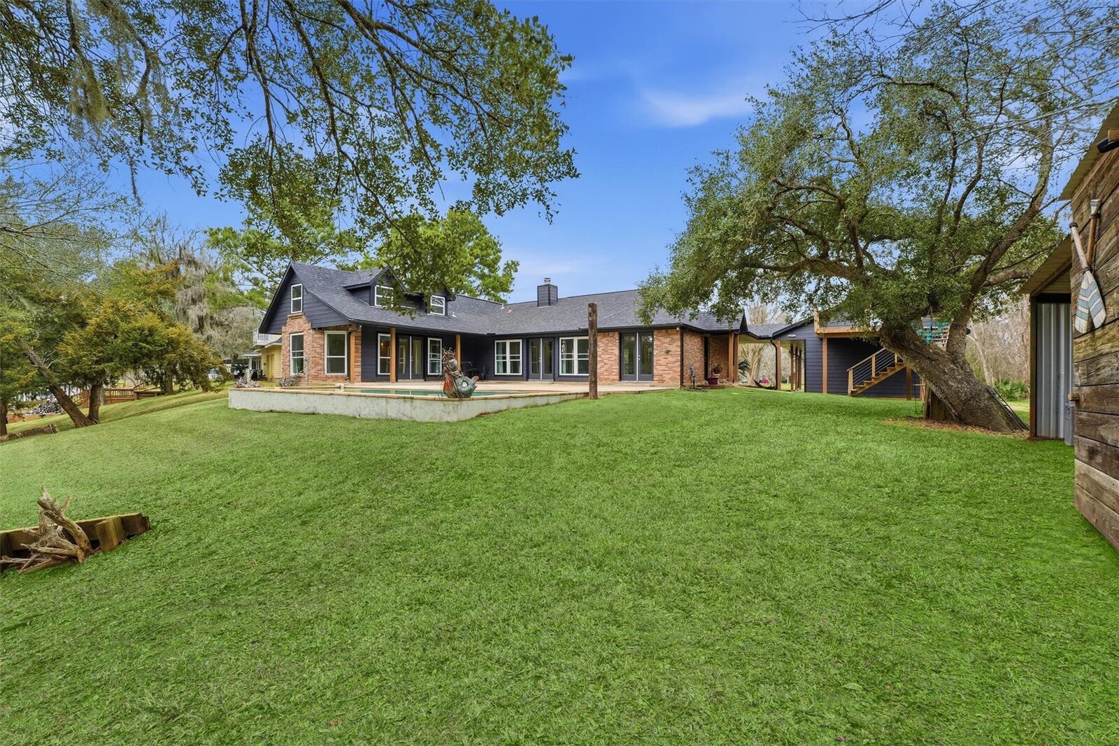 Property Photo: 4701 County Road 747A TX 77422