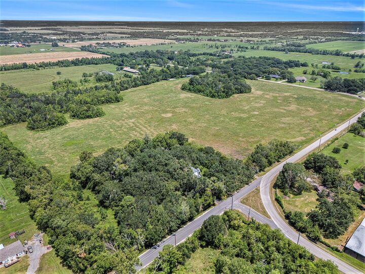 Property Photo:  1331-D Hare Cook  TX 77532 