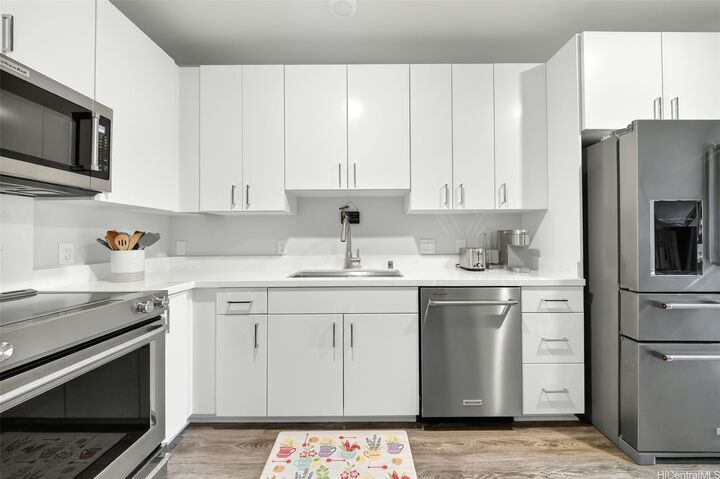 Property Photo: 91-3641 Iwikuamoo Street 2203 HI 96706