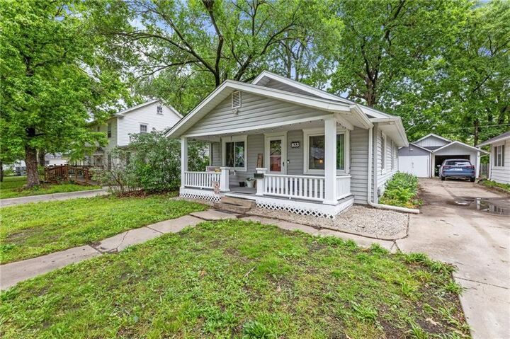 Property Photo:  823 S Hickory Street  KS 66067 