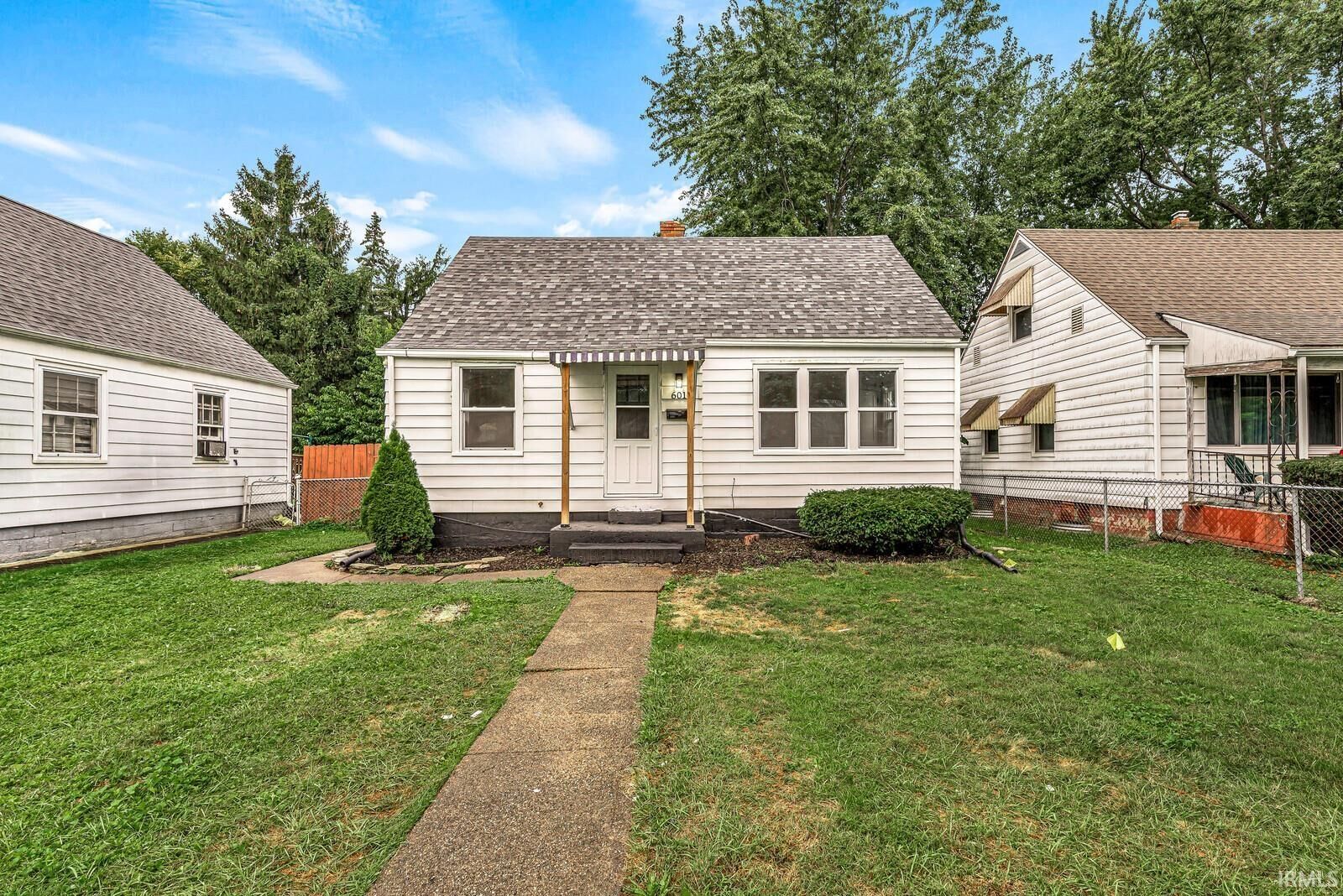 Property Photo: 601 S Albert Street IN 46619