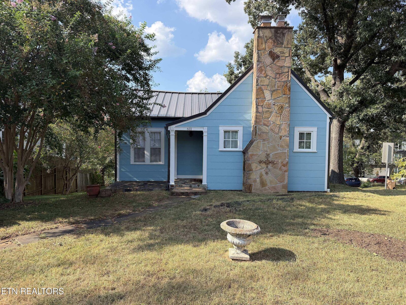 Property Photo:  611 Phillips Ave  TN 37920 