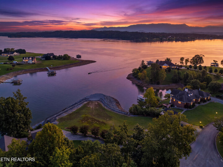 Property Photo: 186 Scenic Shores Drive TN 37725