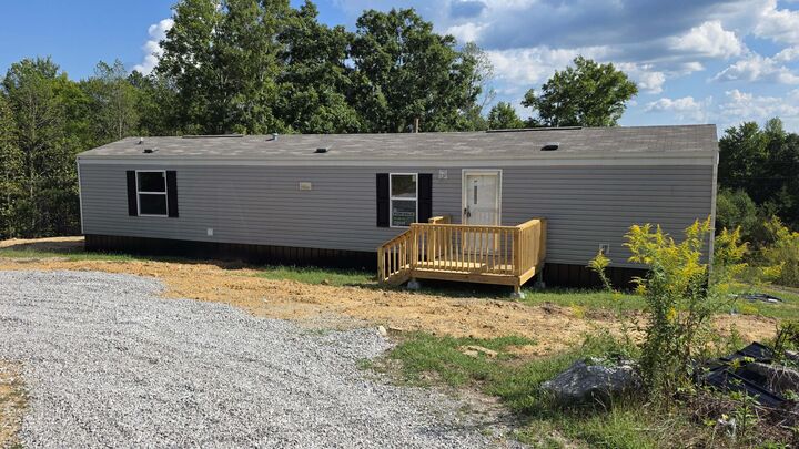 Property Photo:  1233 Letha Petrey Road  KY 40769 