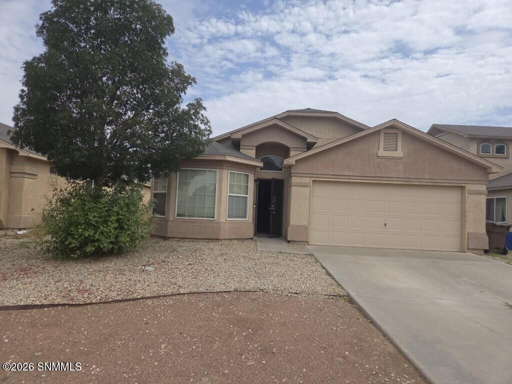 Property Photo:  2114 Windsor Place  NM 88005 