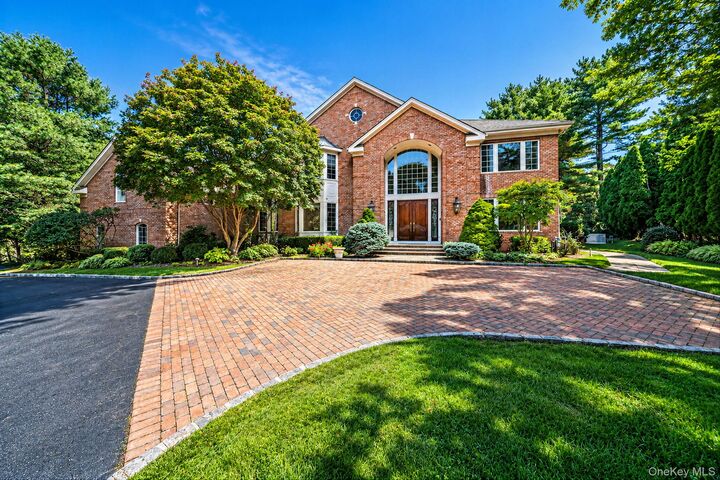 Property Photo: 19 Cobblestone Court NY 11721