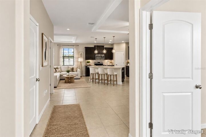 Property Photo:  11924 Winterset Cove Drive  FL 33579 