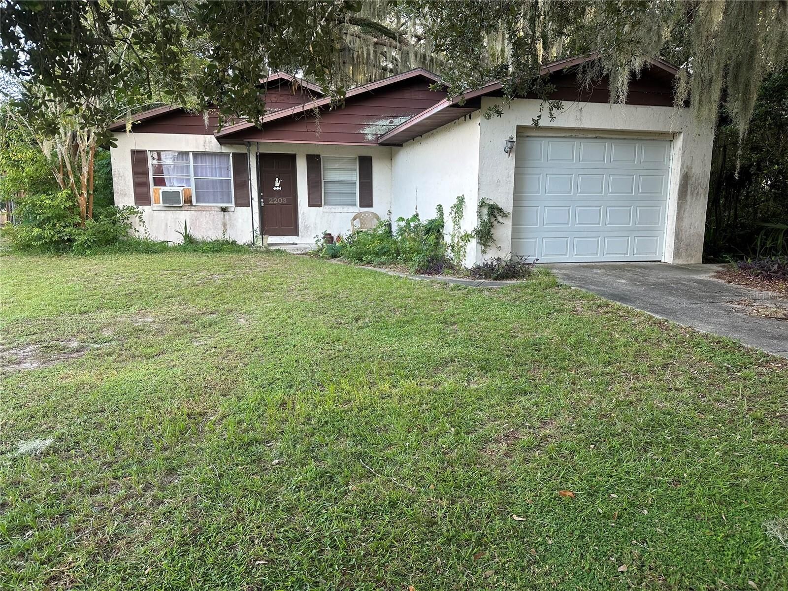 Property Photo: 2203 Butler Street FL 34748