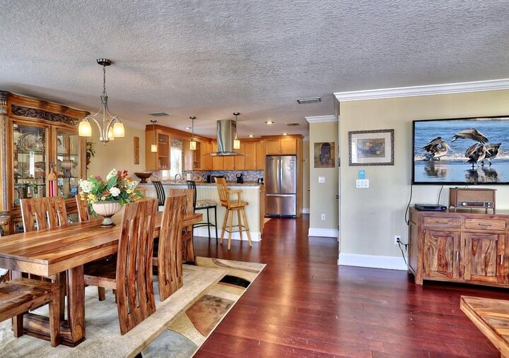 Property Photo:  5433 Essex Avenue S  FL 33707 