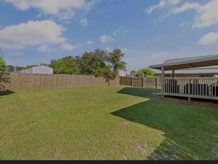 Property Photo:  5317 Cambria Drive  FL 32507 