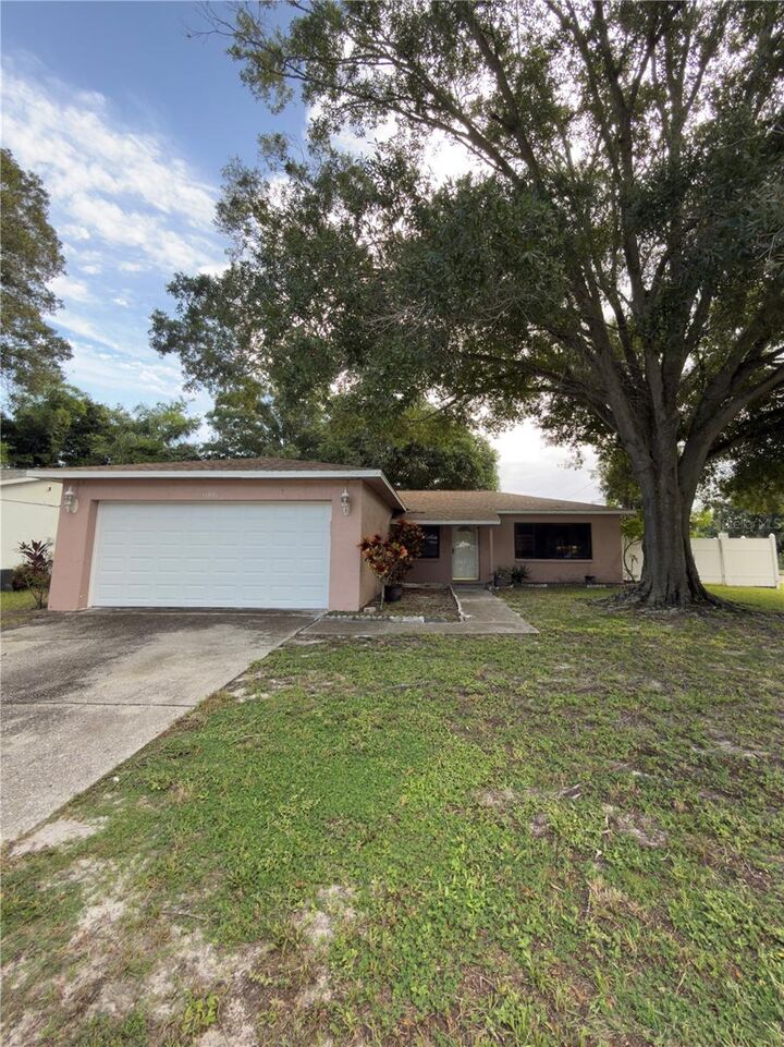 Property Photo:  11001 Longhill Drive N  FL 33782 