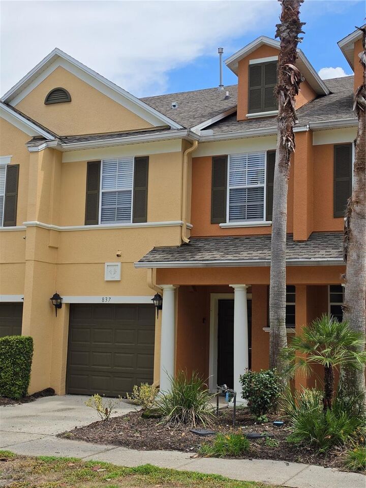 Property Photo:  837 Assembly Court  FL 34747 