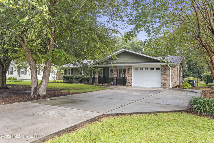Property Photo:  30 39th Street  MS 39507 