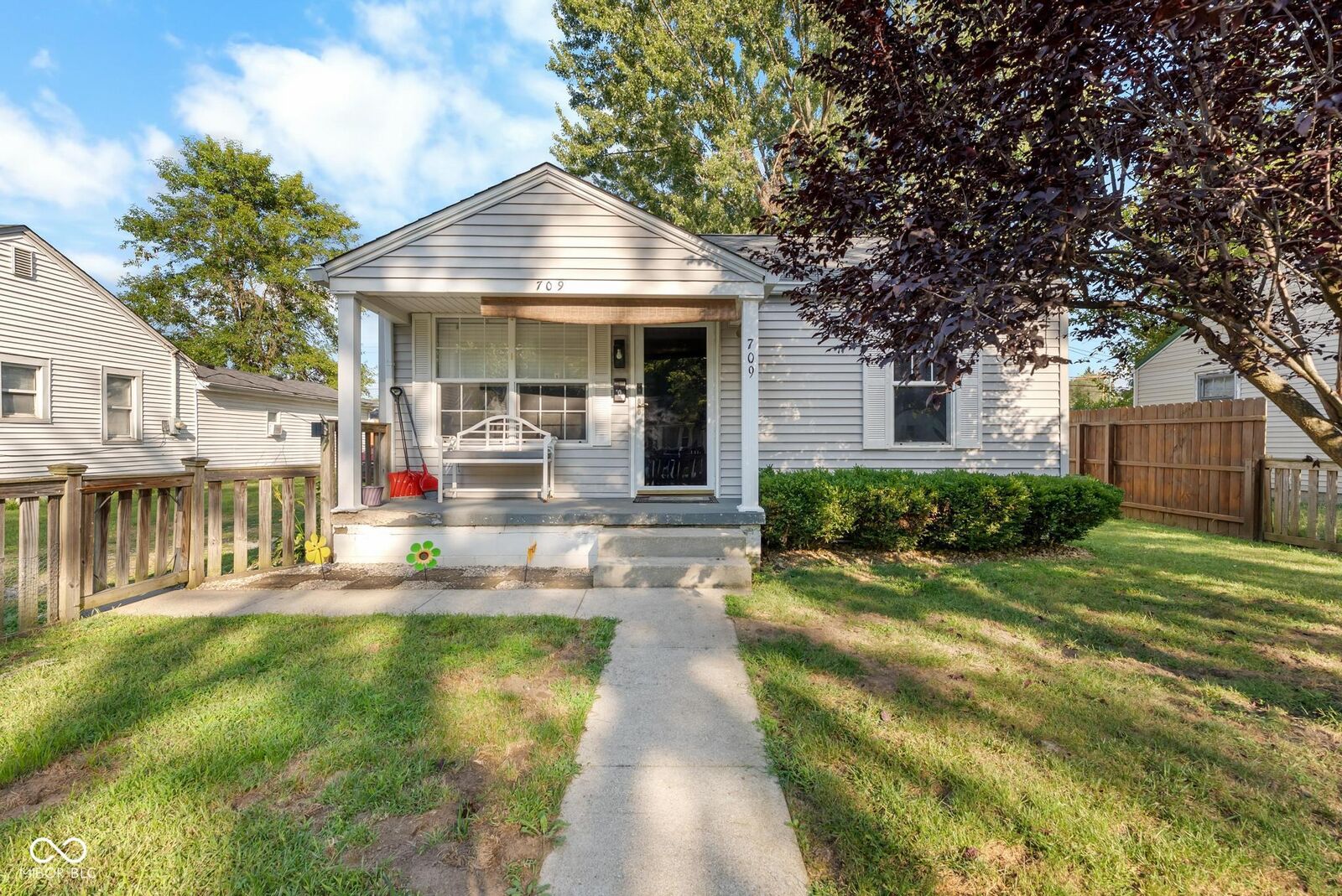 Property Photo:  709 S Vine Street  IN 47274 