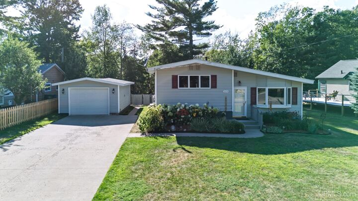 Property Photo:  1619 Woodland Avenue  MI 49855 