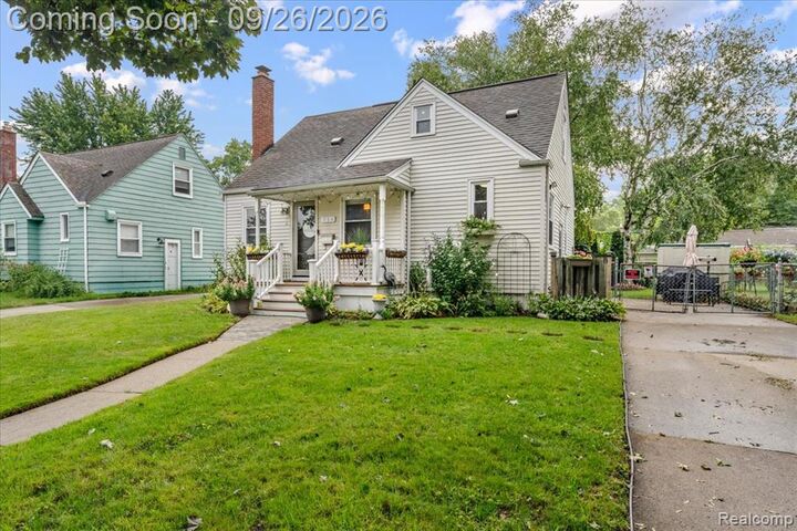 Property Photo: 716 Flowerdale Street MI 48220 1880