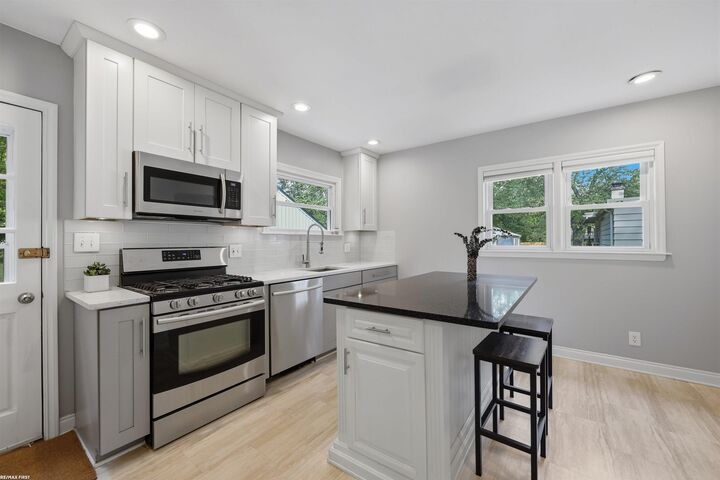 Property Photo:  8241 Russell Street  MI 48317 