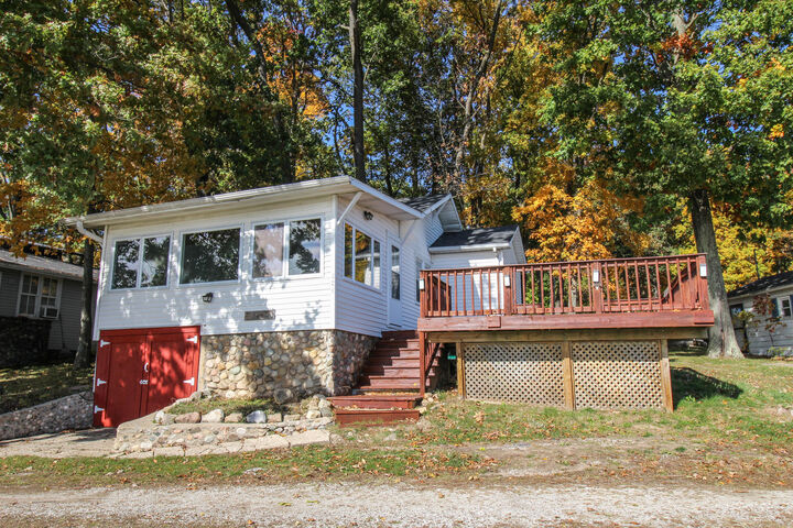 Property Photo: 58463 Loop Road MI 49093