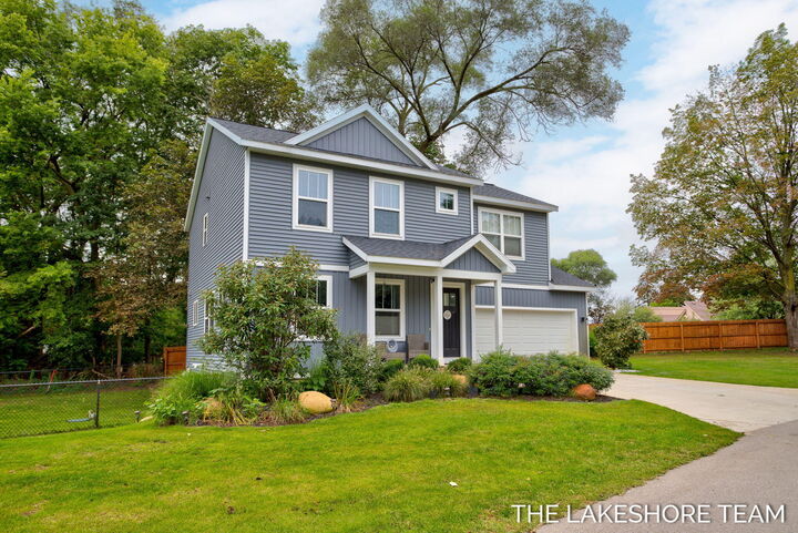 Property Photo:  734 E 8th Street  MI 49423 