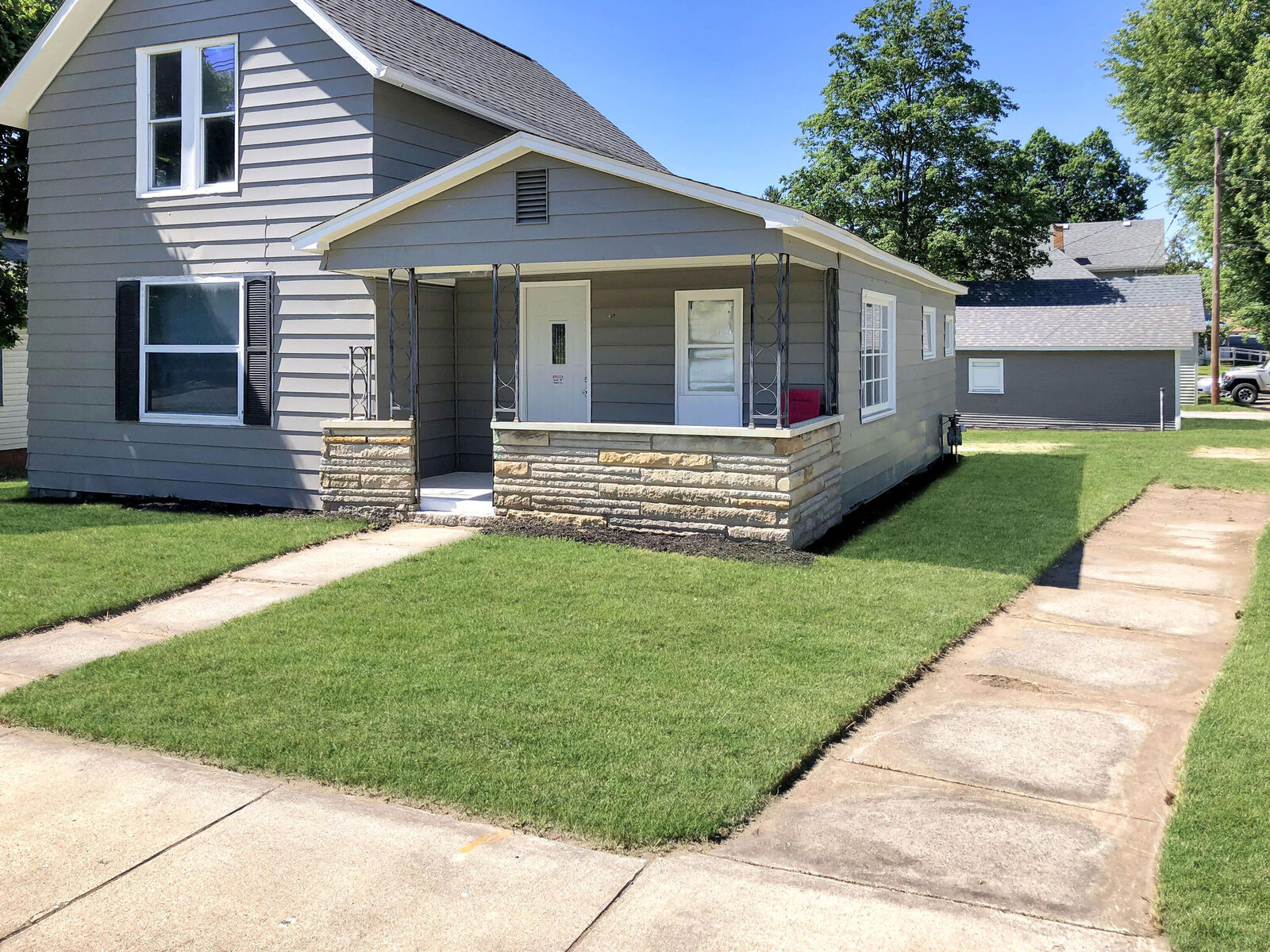 Property Photo:  404 E Saint Joseph Street  MI 49098 