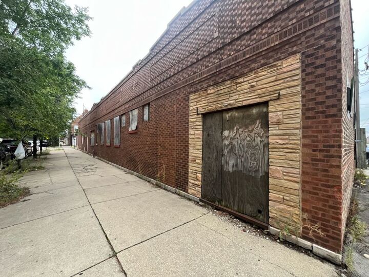 Property Photo: 3000 W 41st Street IL 60632