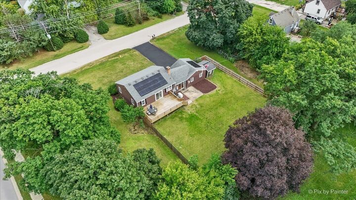 Property Photo: 1N038 Woods Avenue IL 60187