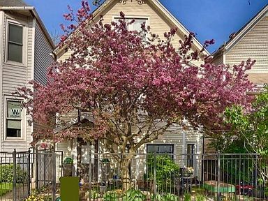 Property Photo:  3745 N Seminary Avenue 1  IL 60613 