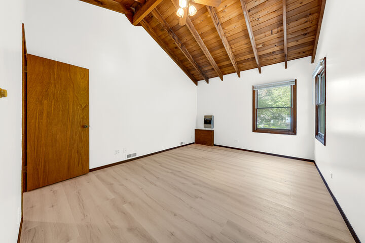 Property Photo:  25283 W Timber Lane 25283  IL 60046 