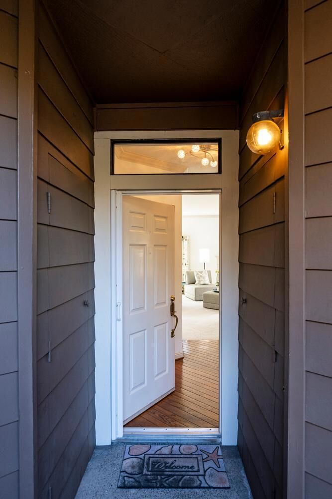 Property Photo:  1139 Shoreline Drive  CA 94404 