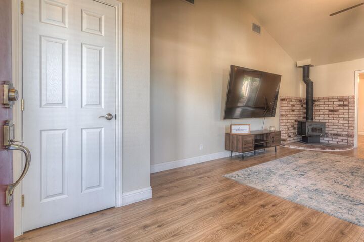 Property Photo: 3330 Meadow Court CA 95672