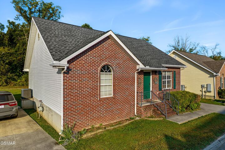 Property Photo: 322 Creekwalk Boulevard TN 37863