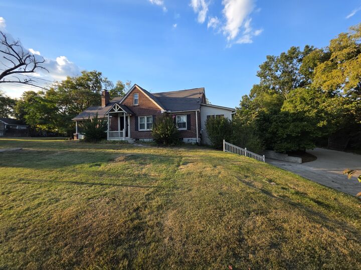 Property Photo:  322 E Campbell Rd  TN 37115 