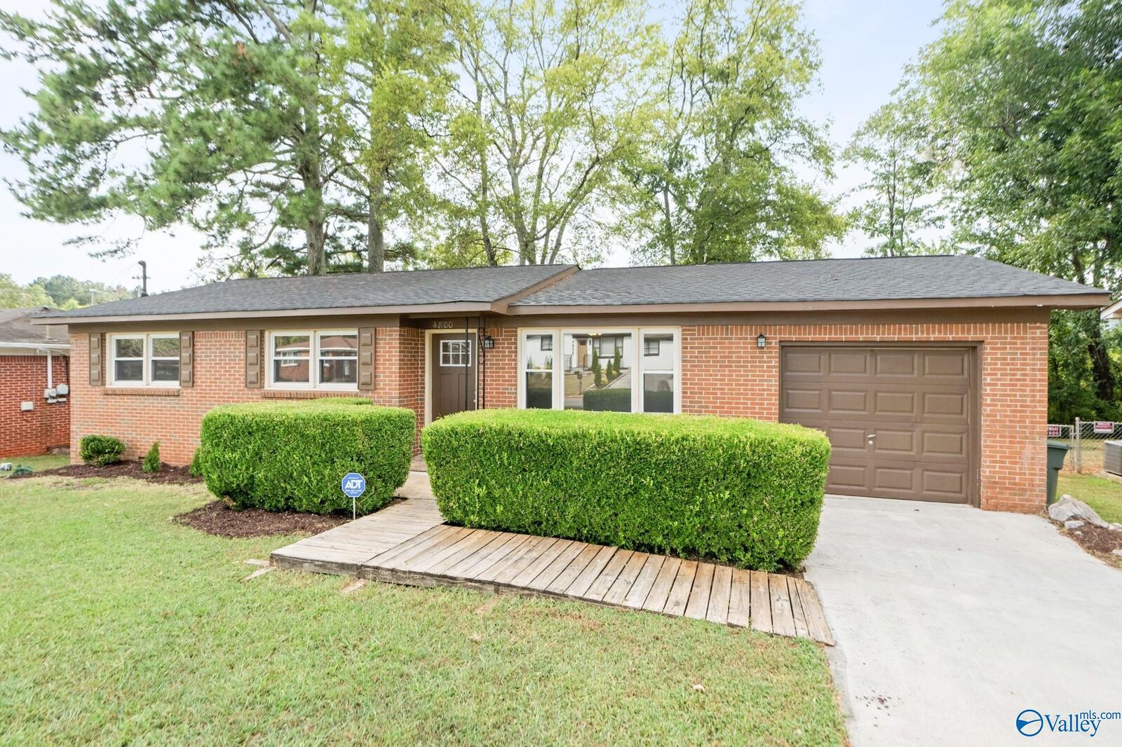 Property Photo:  4800 Lumary Drive  AL 35810 