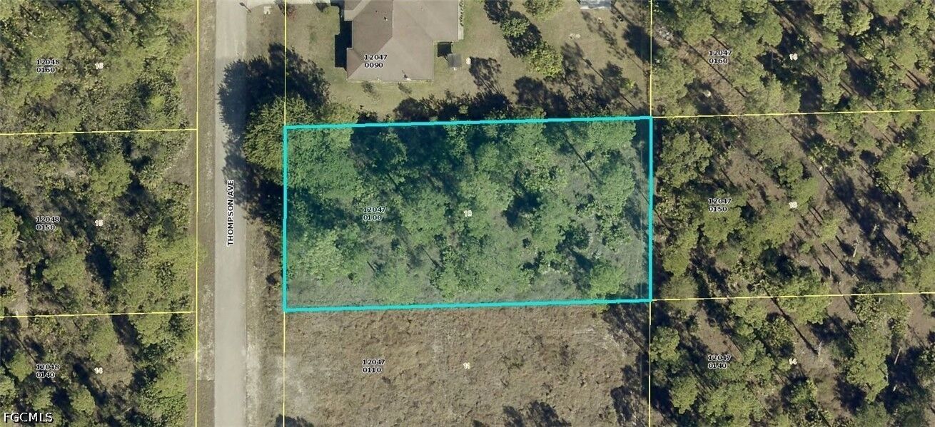 Property Photo: 1504 Thompson Avenue FL 33972