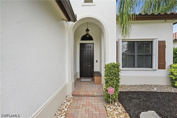 Property Photo:  5191 Genoa Street  FL 34142 