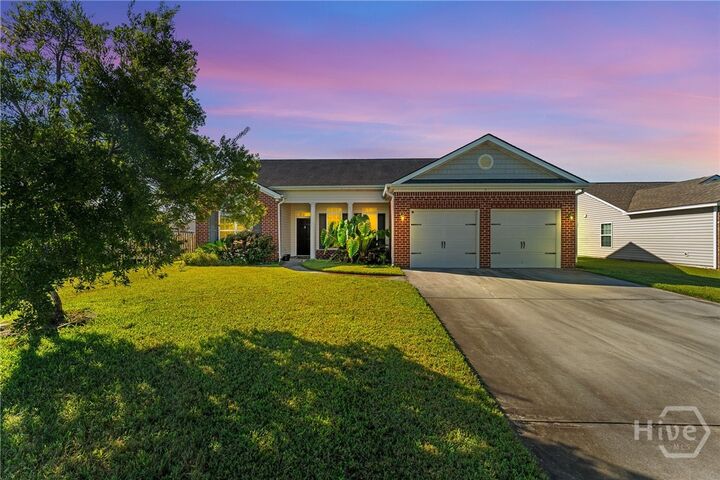 Property Photo: 3 Bay Willow Court GA 31407
