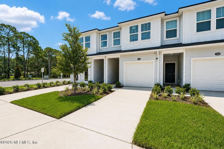 Property Photo: 7644 Commander Lane FL 32256