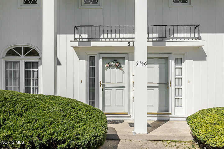 Property Photo: 5146 Regency Drive 2 OH 43615
