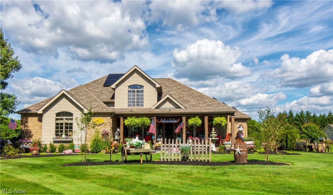 Property Photo:  262 Topaz Circle  OH 44406 