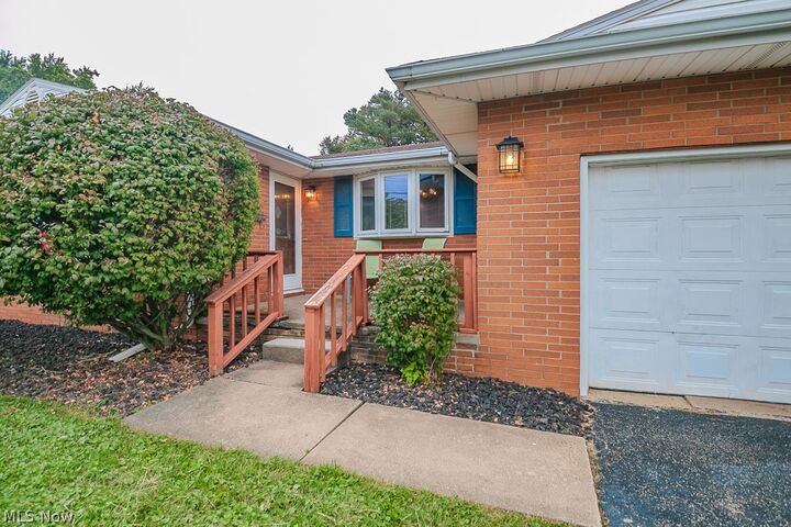 Property Photo: 944 Larkridge Avenue OH 44512