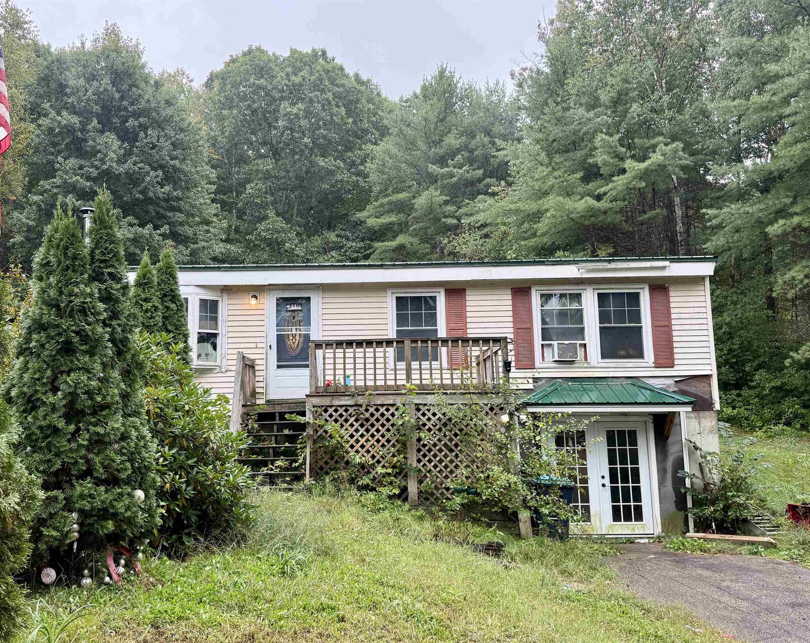 Property Photo:  549 Union Road  NH 03220 