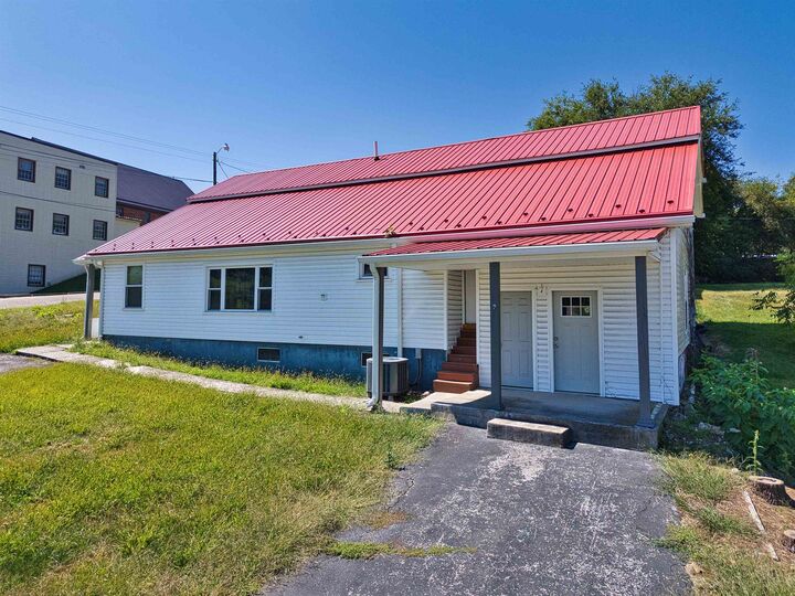 Property Photo:  140 Newbern Road  VA 24084 