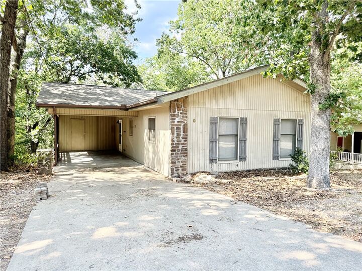 Property Photo:  9 Bromwich Lane  AR 72715 